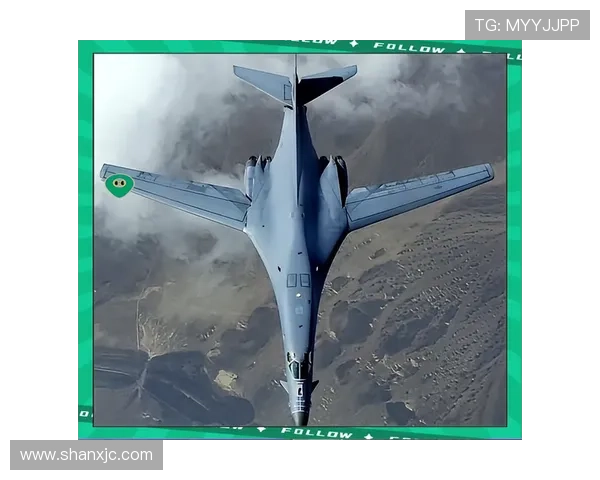 金色轰炸机引领未来空中力量革新探索与战略布局 - 副本 (3) - 副本 - 副本