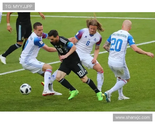 世界杯新闻网站观察：聚焦最新赛事动态与全球足球热潮分析 - 副本